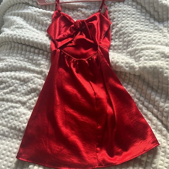 Red dress with tie bow in back - Picture 2 of 2